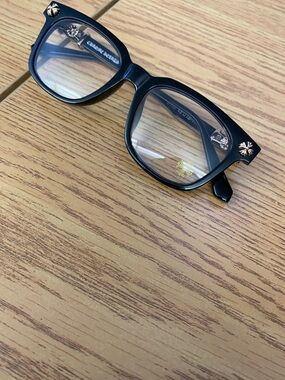 1:1 Chrome Heart glasses black frame with god highlights
